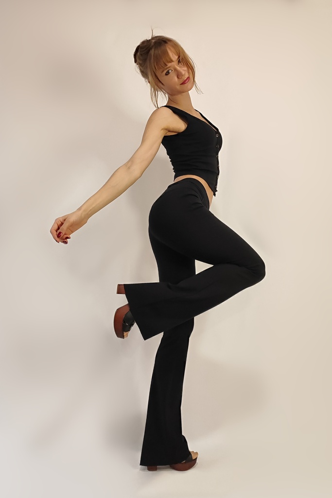 glare-flare-pants-black-345.jpg